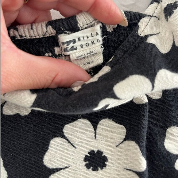 Billabong Black and White Floral Dress Large/ Medium - Picture 2 of 2